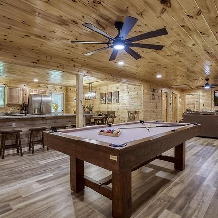 Hidden Creek, Pool Table, Hot Tub, 1089 Free Tickets Each Paid Day, Dollywood And More Gatlinburg Eksteriør billede