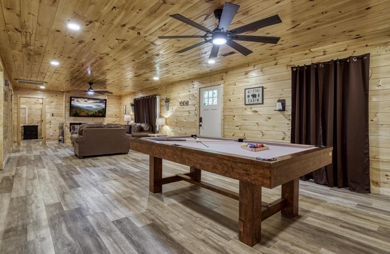 Hidden Creek, Pool Table, Hot Tub, 1089 Free Tickets Each Paid Day, Dollywood And More Gatlinburg Eksteriør billede