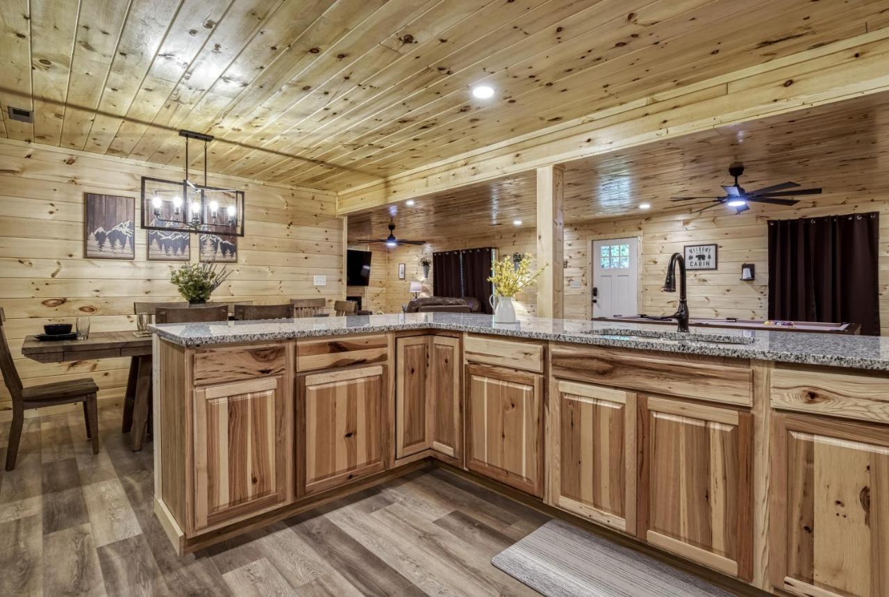 Hidden Creek, Pool Table, Hot Tub, 1089 Free Tickets Each Paid Day, Dollywood And More Gatlinburg Eksteriør billede