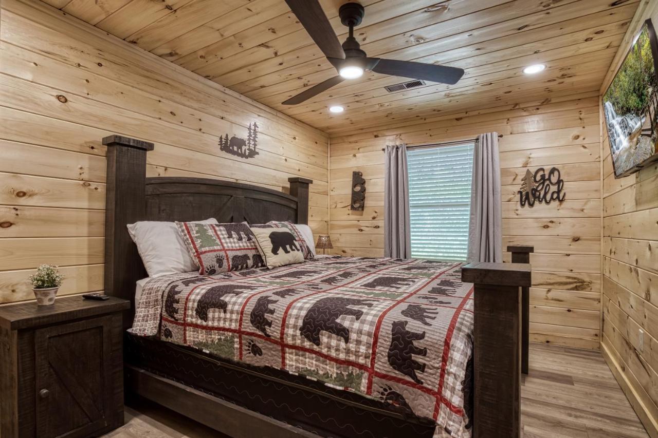 Hidden Creek, Pool Table, Hot Tub, 1089 Free Tickets Each Paid Day, Dollywood And More Gatlinburg Eksteriør billede