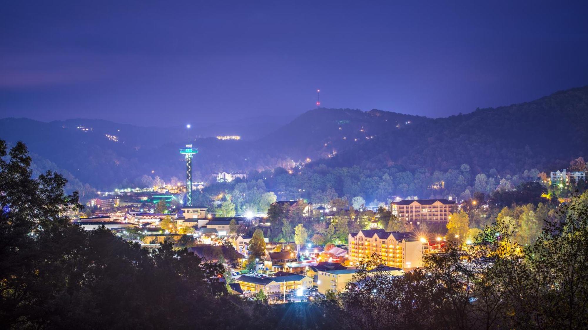 Hidden Creek, Pool Table, Hot Tub, 1089 Free Tickets Each Paid Day, Dollywood And More Gatlinburg Eksteriør billede